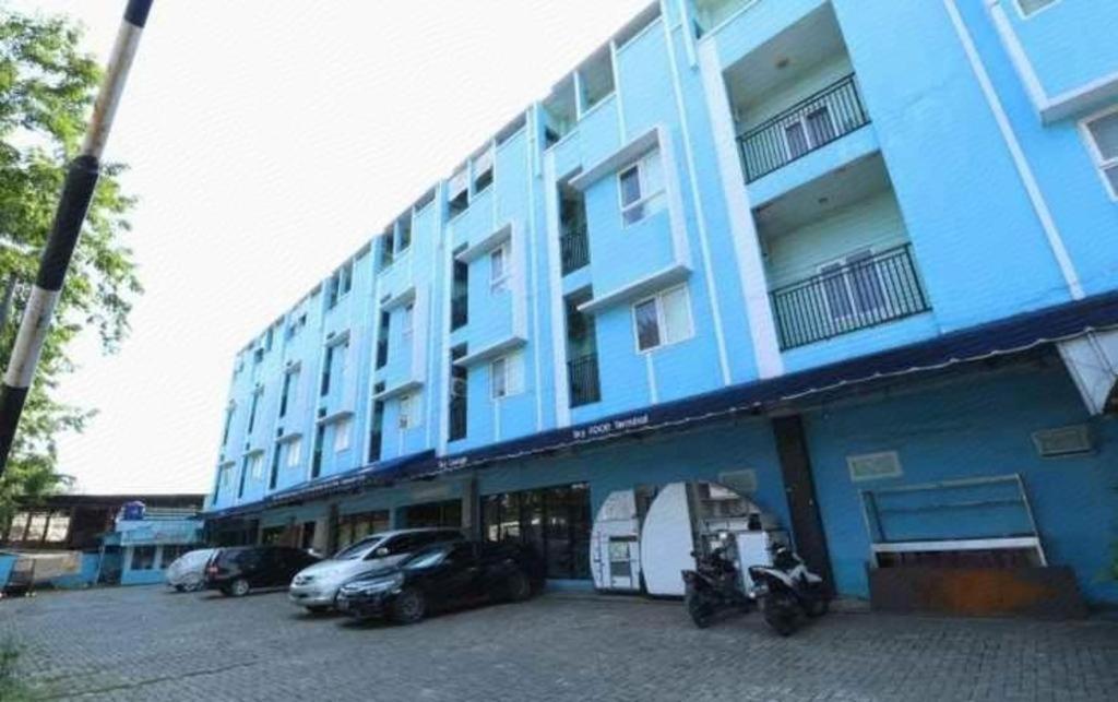 ホテル Reddoorz Near Mandaya Royal Hospital Puri タンゲラン エクステリア 写真